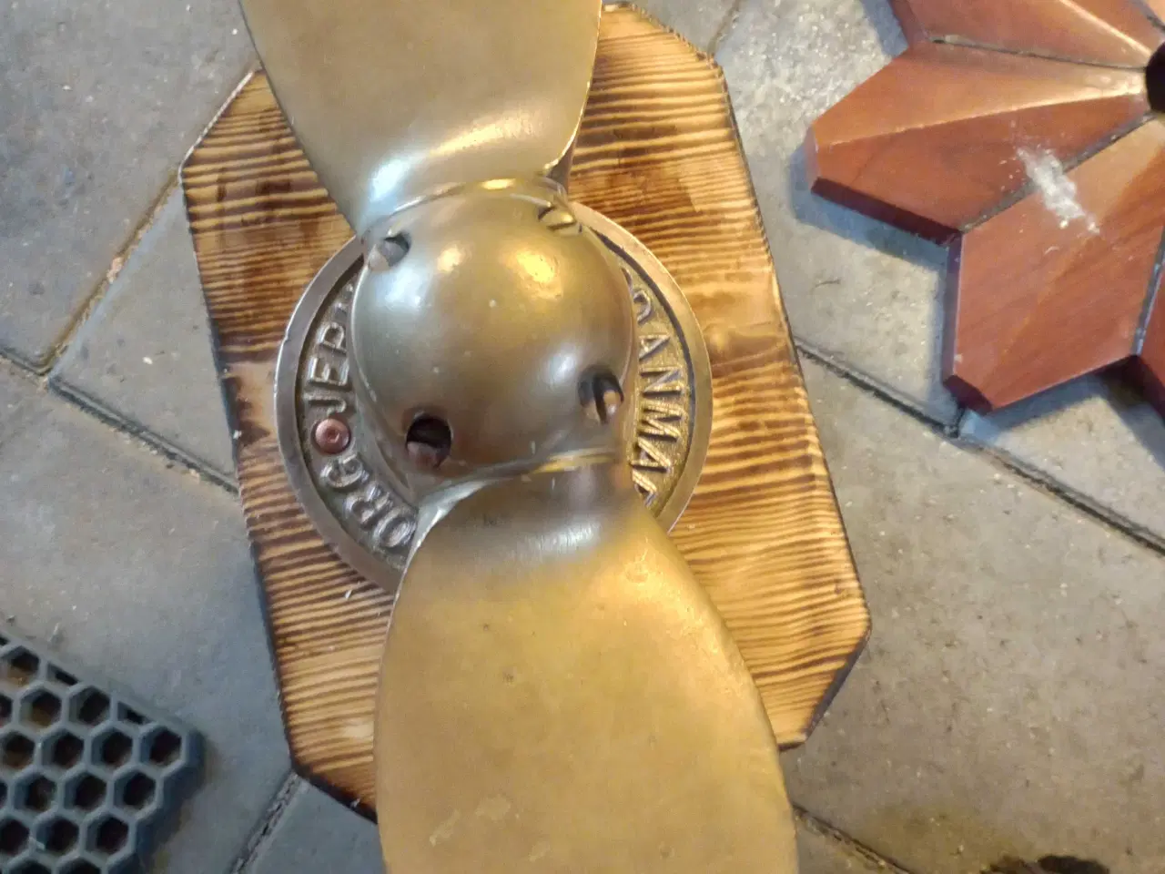 Billede 2 - Bronze vendbar skrue 