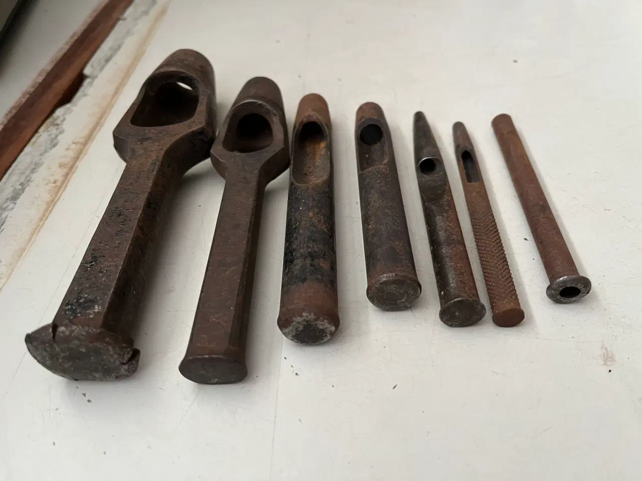 Billede 3 - Meget gl. hugpiber. Giv bud.