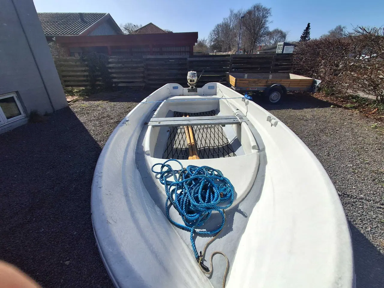 Billede 4 - Jolle med motor og trailer – klar til brug