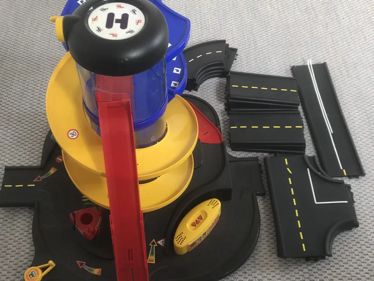 Billede 2 - Bilgarage