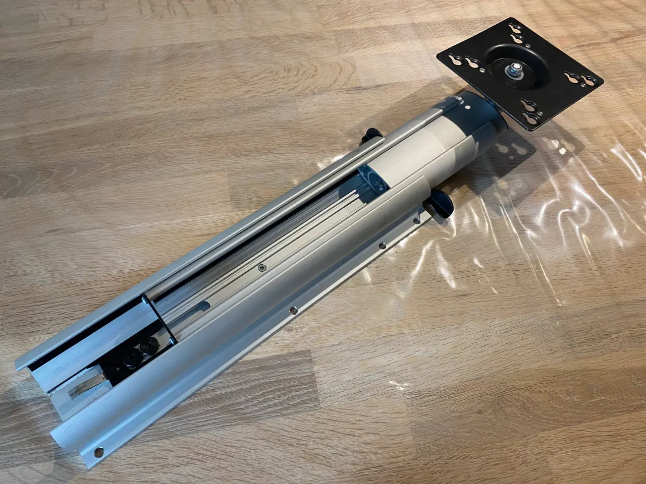 Billede 3 - TV-beslag, udtrækkeligt (teleskop)