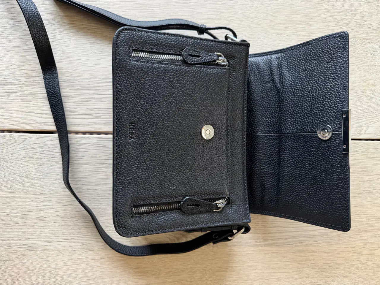 Billede 3 - Skuldertaske fra HERA