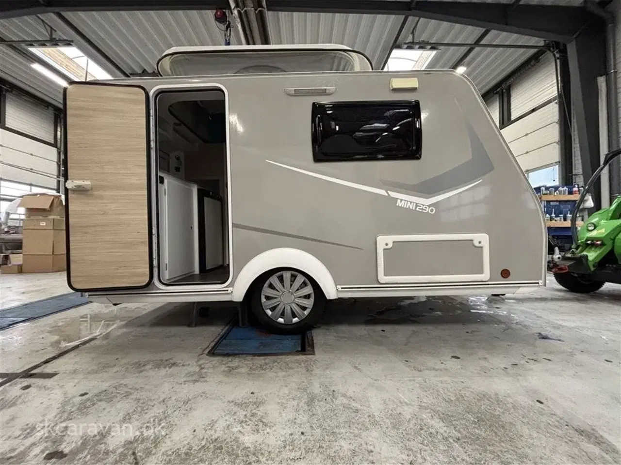 Billede 8 - 2022 - SILVER Mini Freestyle 290   Står som ny