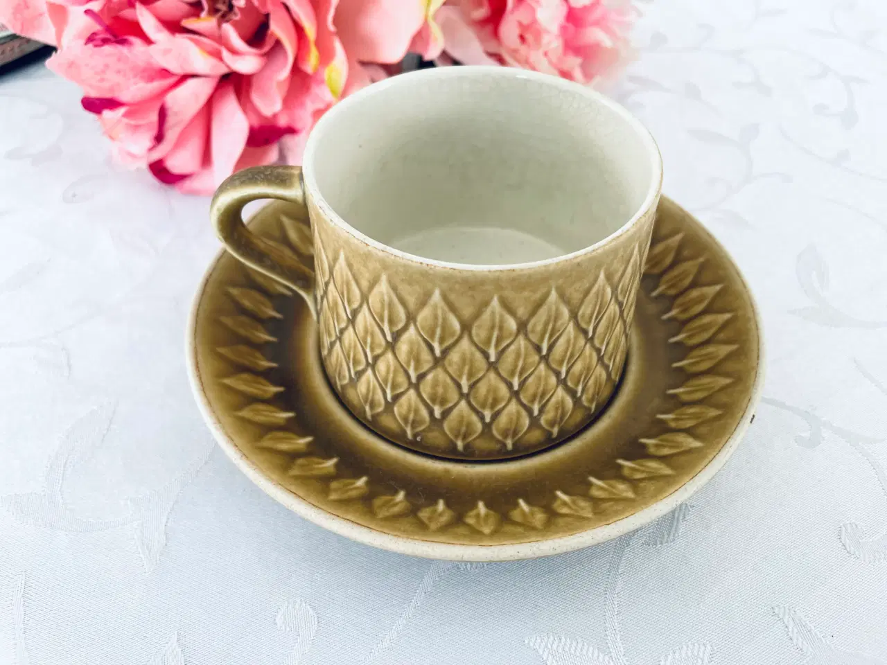 Billede 1 - Relief kop + underkop 