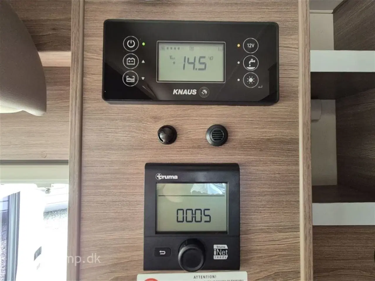 Billede 23 - 2019 - Knaus L!VE Wave 650 MX   Automatgear. batteri. markise. Dellæder. Anhængertræk. elektrisk indgangstrin. Queensbed. LPG fyldegas.