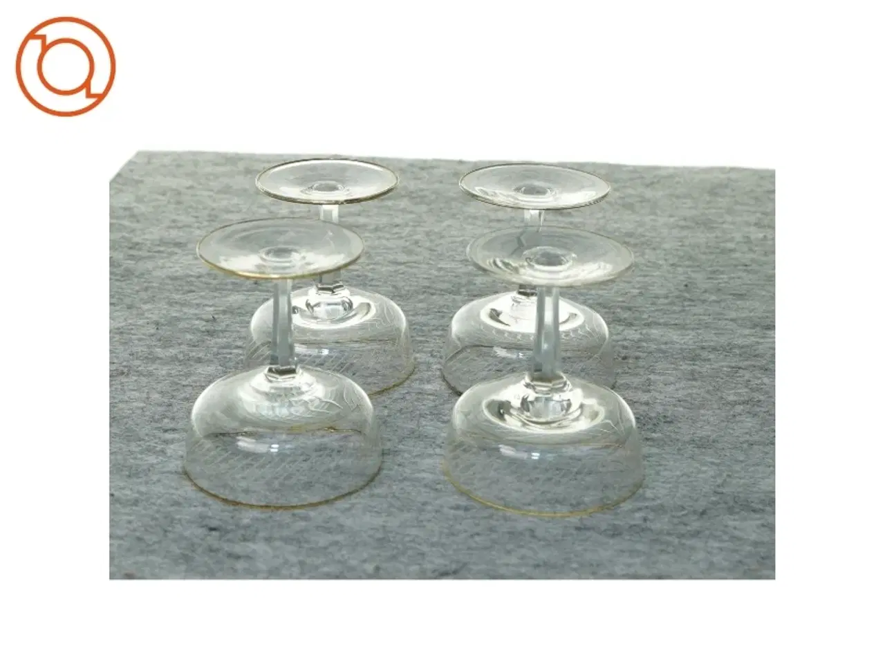 Billede 2 - Glas med guldkant (str. 8 x 7 cm)