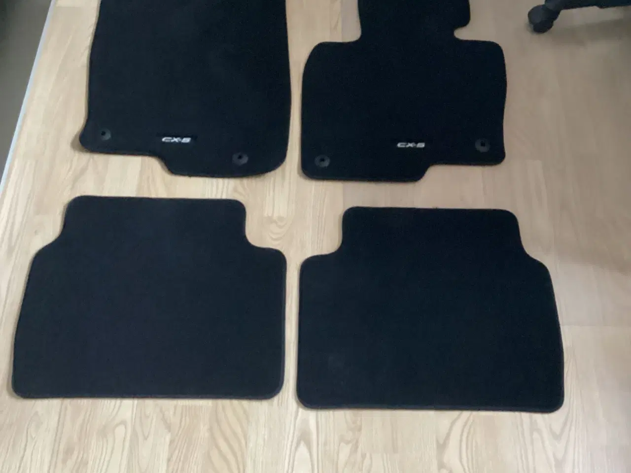 Billede 1 - Mazda CX5 original bundmåtter nye