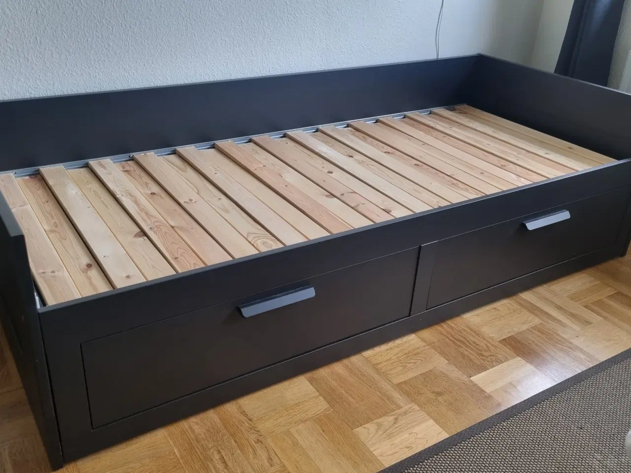 Billede 1 - Dobbeltseng med skuffer