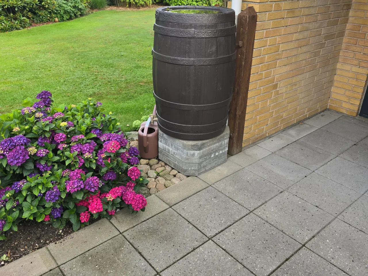 Billede 1 - Regnvandstønde 220l vintønde look