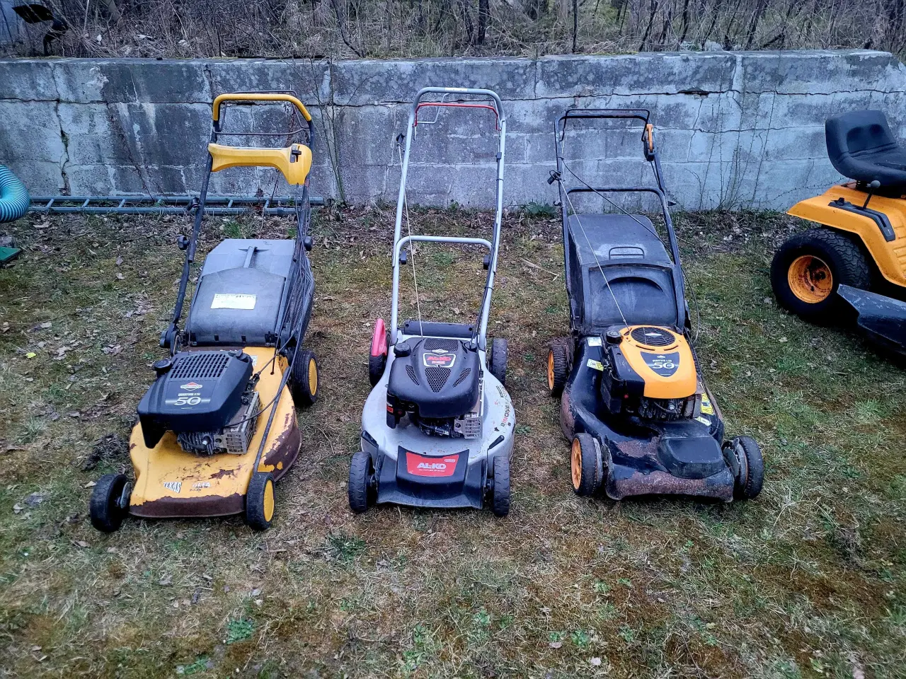 Billede 1 - 3 plæneklipper sælges 