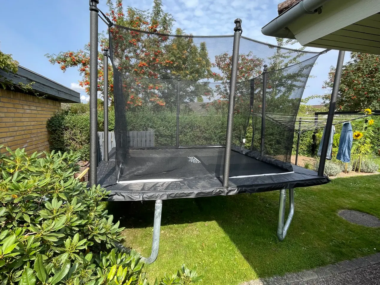 Billede 2 - Trampolin 336 x 336 incl. sikkerhedsnet og stige