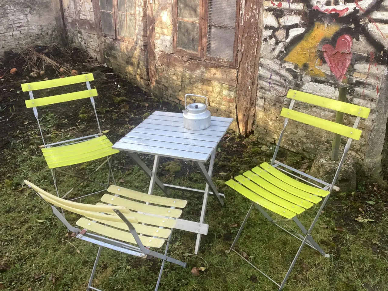 Billede 2 - Cafesæt bord og 3 stole