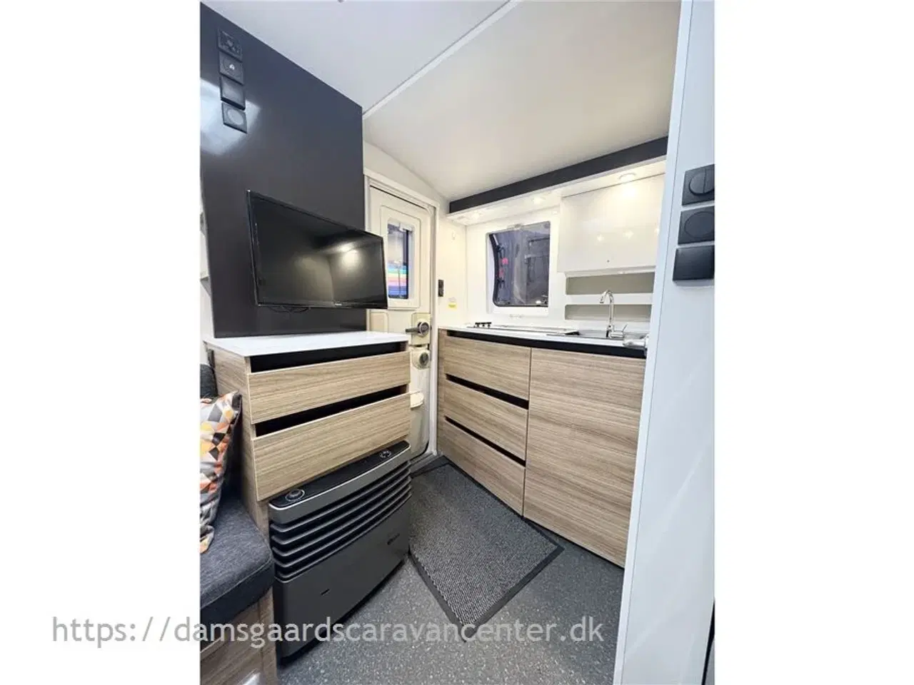 Billede 12 - 2018 - Adria Action 391 PH   Dobbeltseng-Mover-Telt