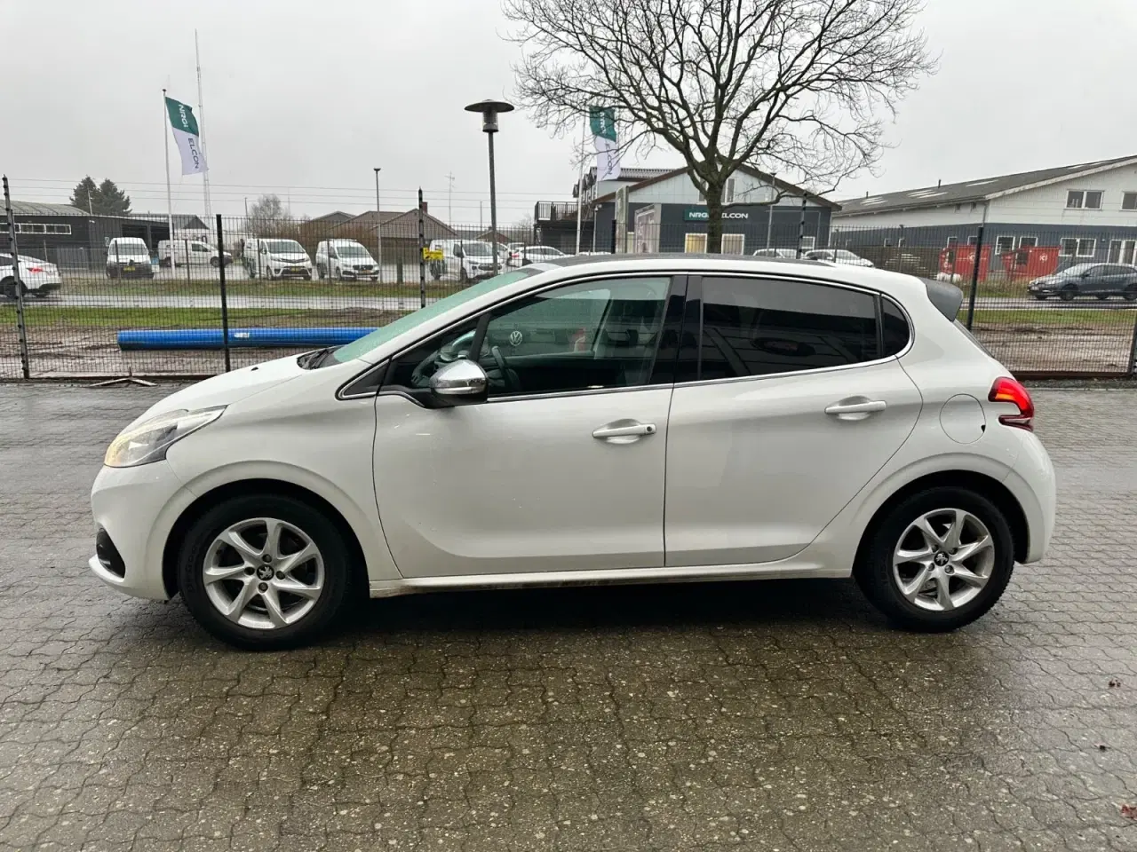 Billede 5 - Peugeot 208 1,2 PureTech 82 Allure Sky