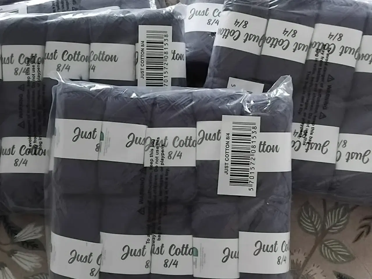 Billede 2 - Bomuldsgarn 8/4, 10 ngl pr pakke