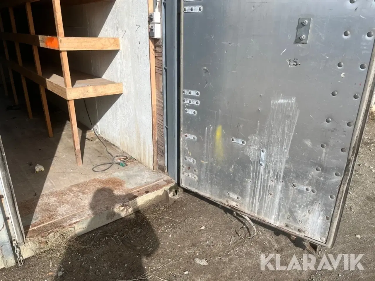 Billede 8 - 20 fods container alukasse isoleret