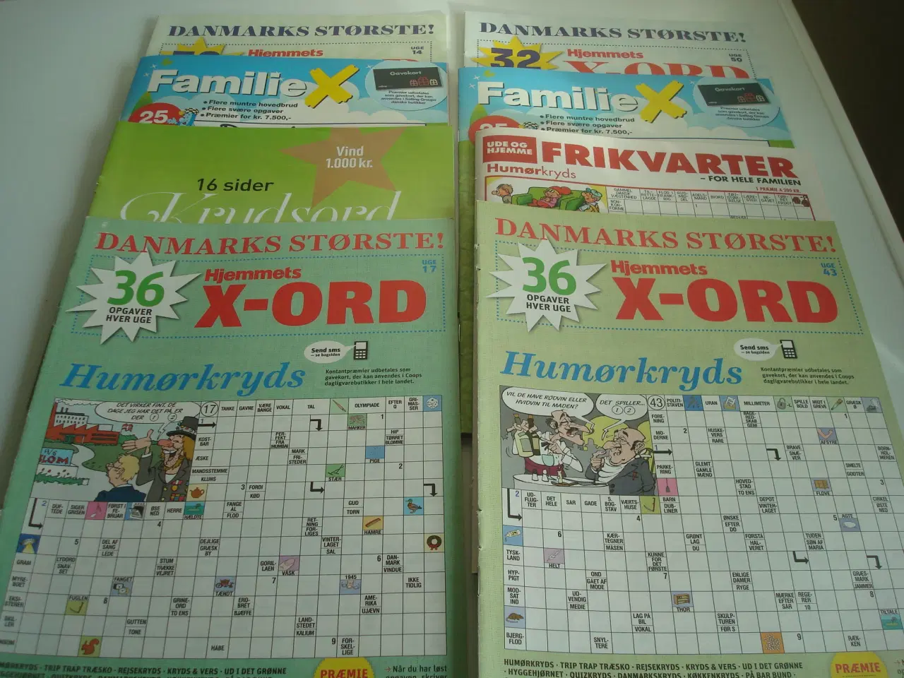 Billede 1 - Krydsordshæfter 4 stk , Kryds og tværs/krydsord 