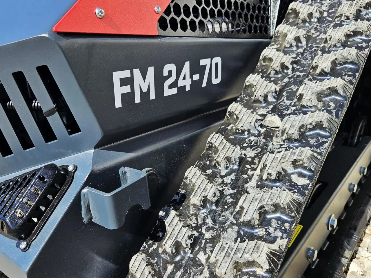 Billede 8 - Bluebird FM 24-70 / fjernstyret skråningsklipper / fabriksny