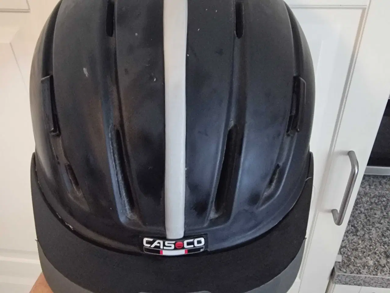 Billede 2 - En rigtig fin ridehjelm