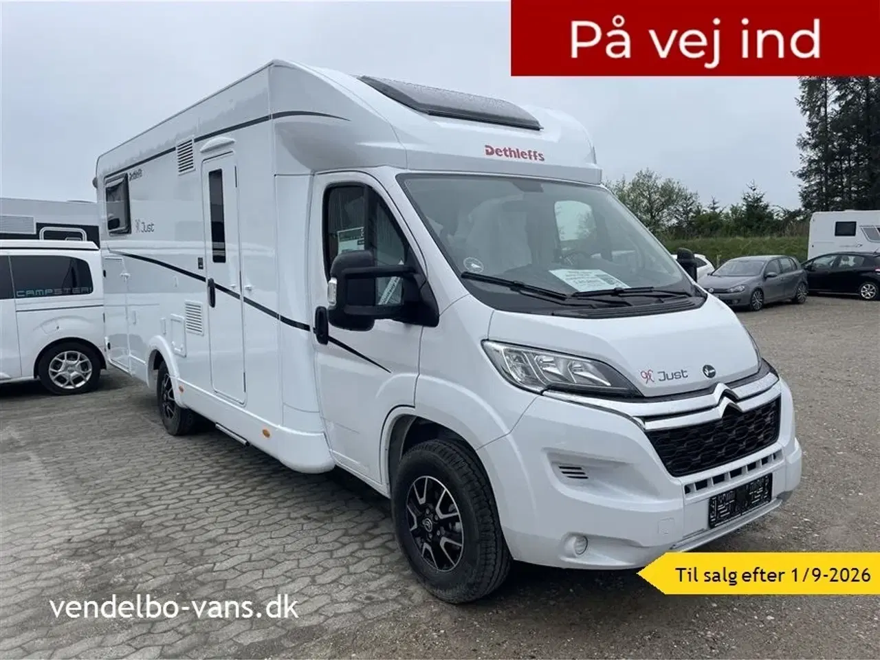 Billede 1 - 2026 - Dethleffs Just T 7052 EB - 90 Year   Enkeltsenge med 150 mm tyk 7-zoners madrasser i klimaregulerende materiale og gode liggemål på hele 215 cm