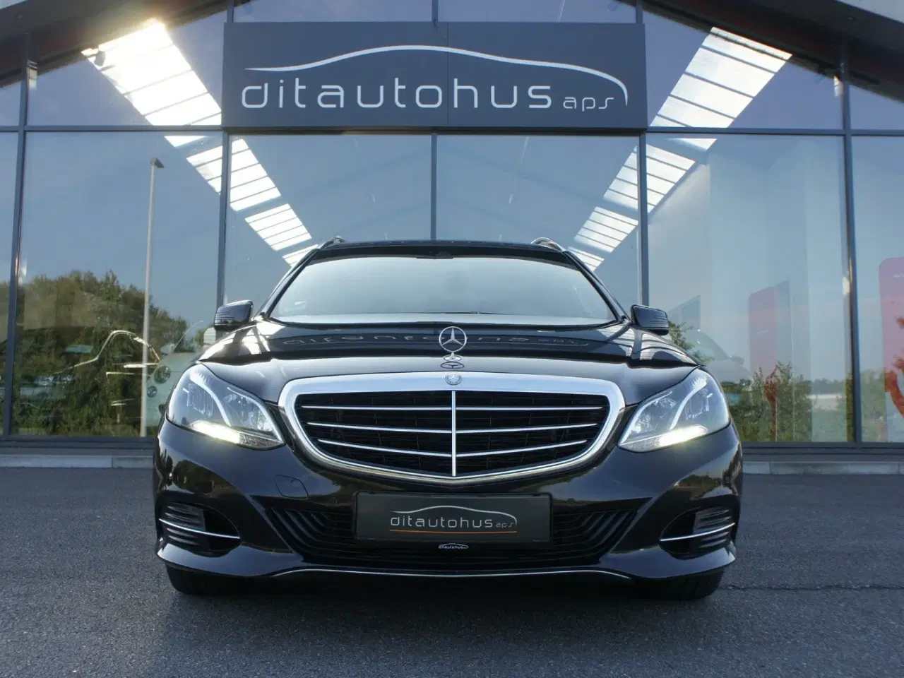 Billede 1 - Mercedes E300 2,2 BlueTEC Hybrid Avantgarde stc. aut.