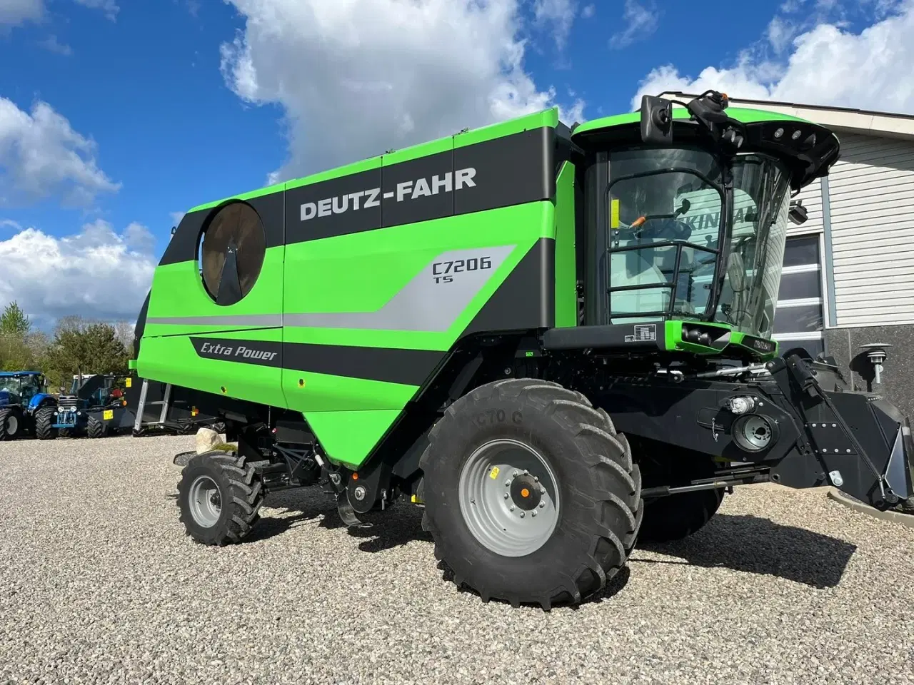 Billede 8 - Deutz-Fahr C7206 With 24feed - 7.2m header. New and unused Combine together with 7.2m header
