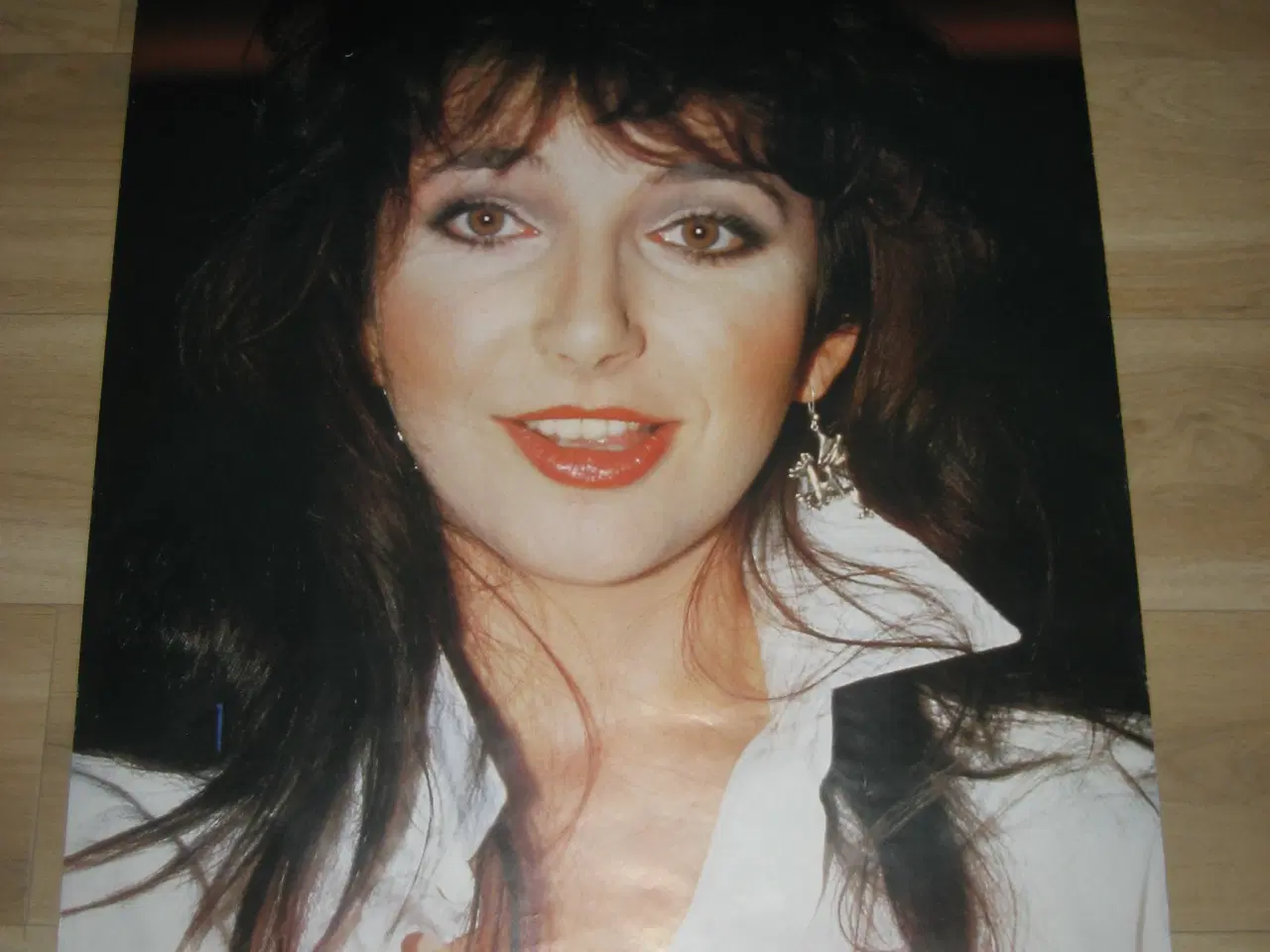 Billede 1 - Fin popplakat med Kate Bush