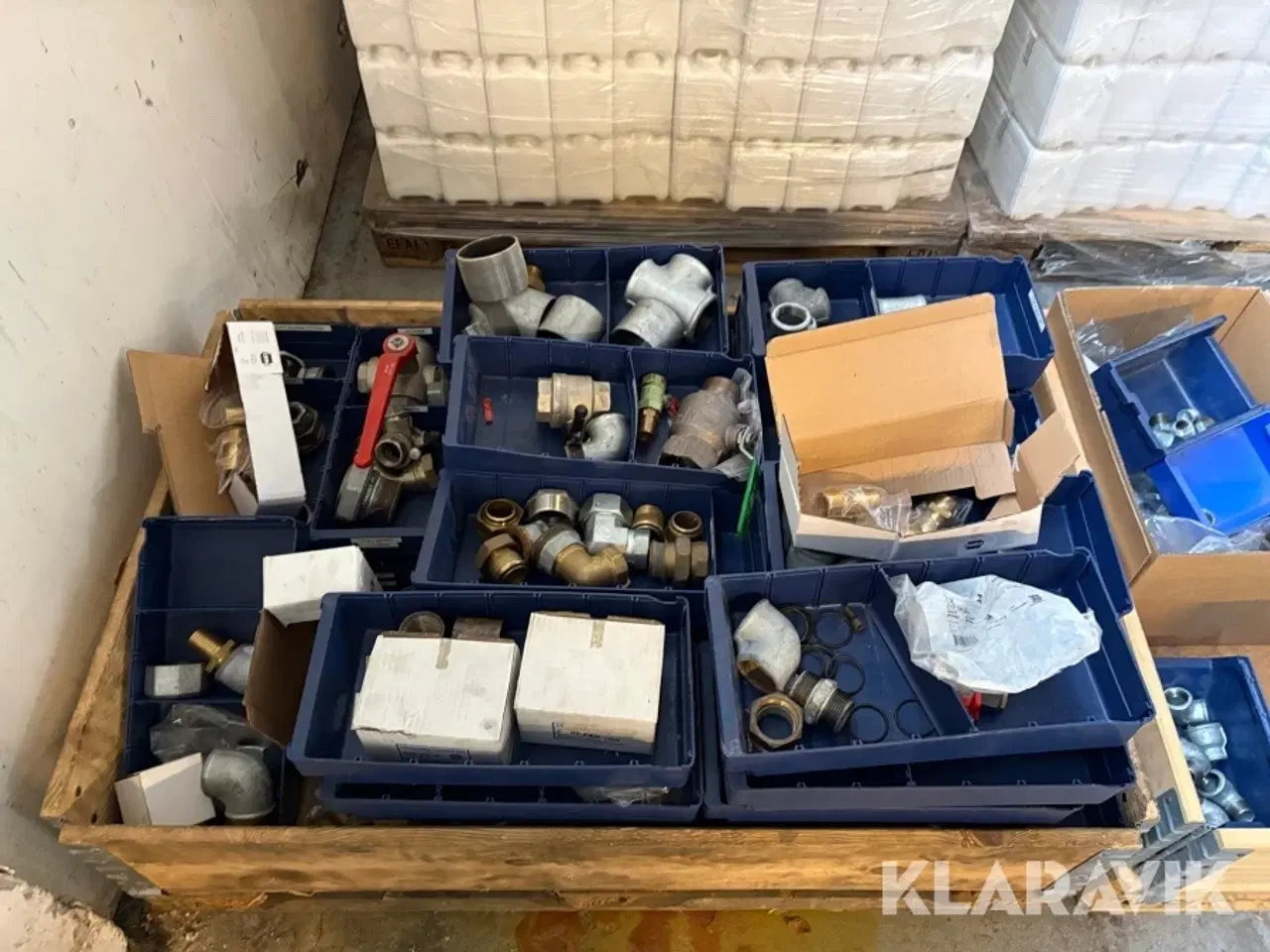 Billede 3 - Stort lot, vvs-komponenter - 9 paller