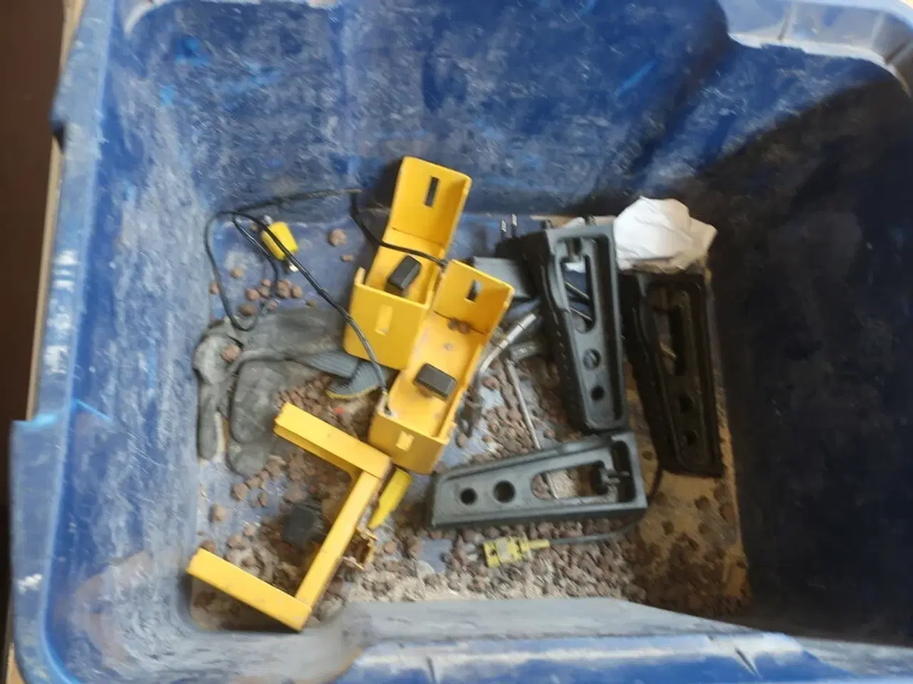 Billede 3 - Lader og tilbehør til DEWALT
