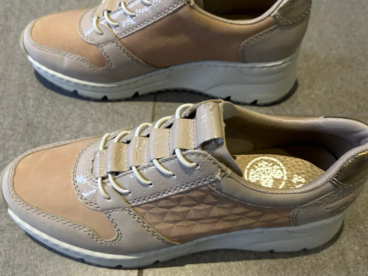 Billede 2 - Sko, Rieker sneakers str 37/38. Helt nye