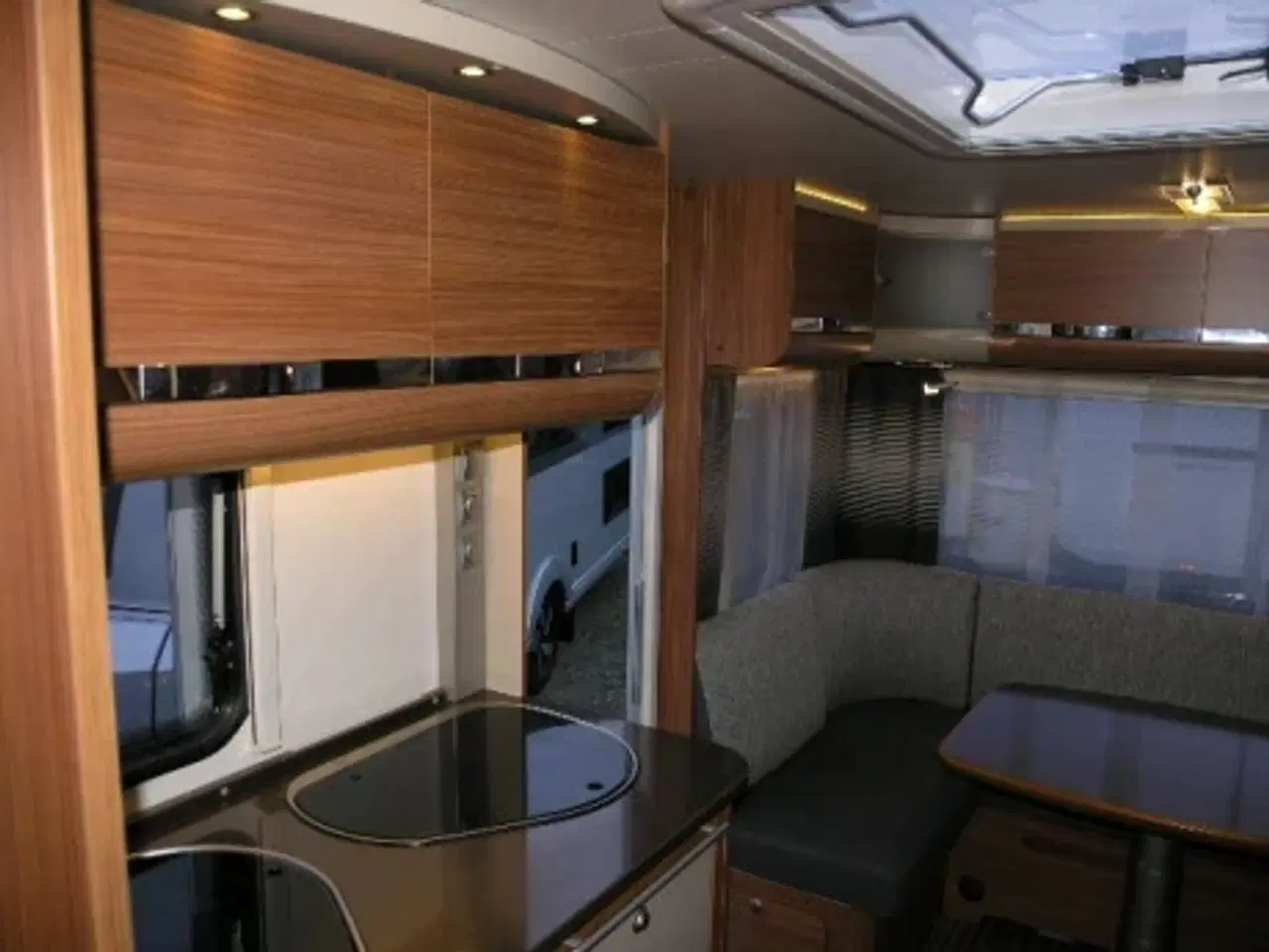 Billede 9 - Adria Adora 472 UL