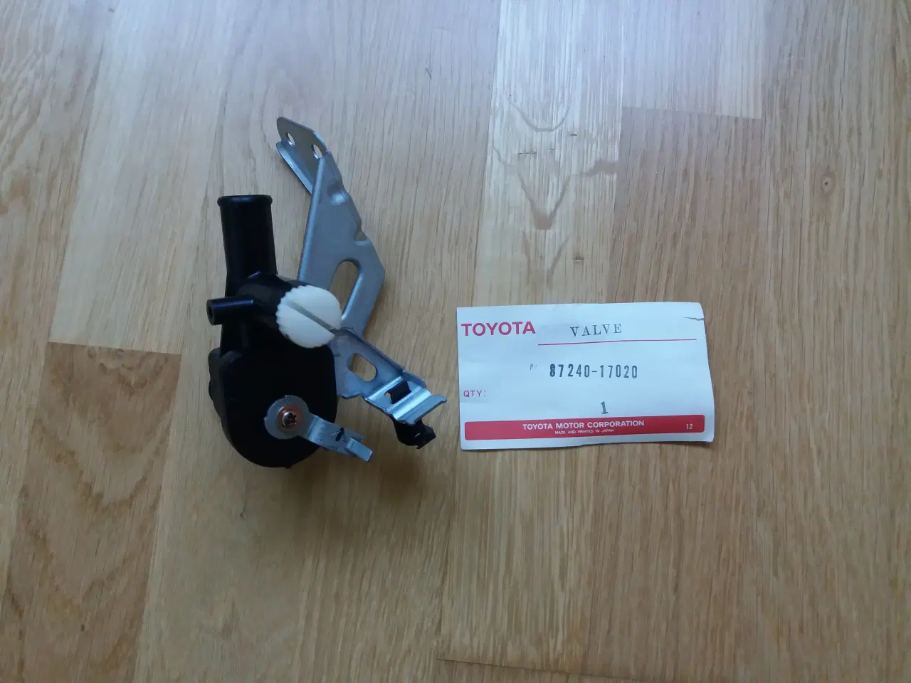 Billede 1 - Ventil for varmappart Toyota MR2 