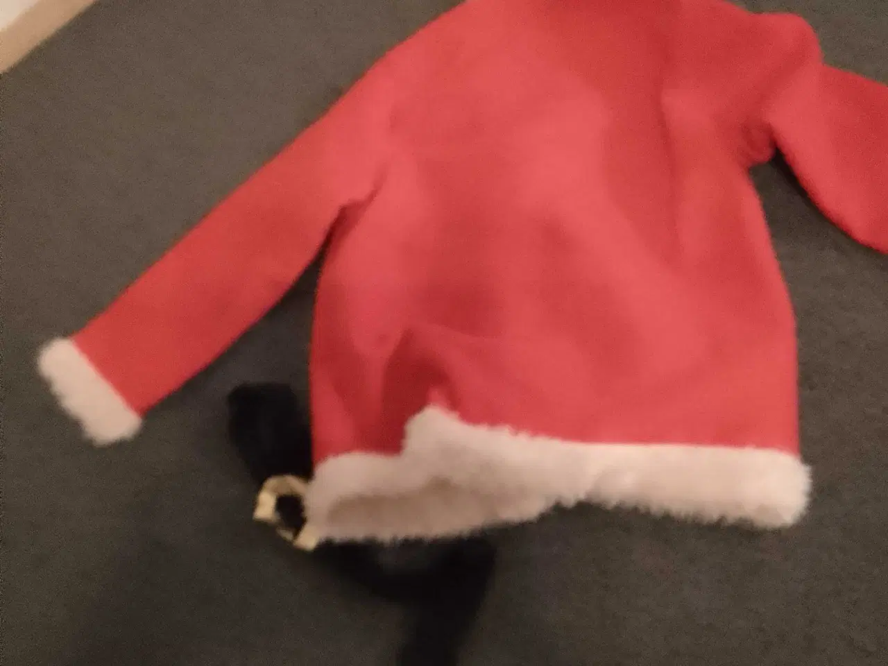 Billede 2 - Julemands jakke kostume og bælte