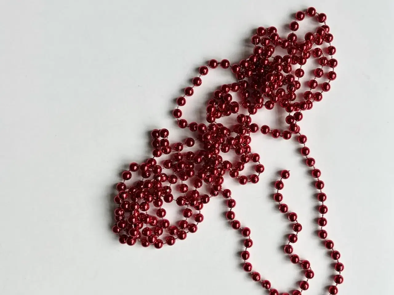 Billede 1 - Kuglekæde, rød, 300 cm