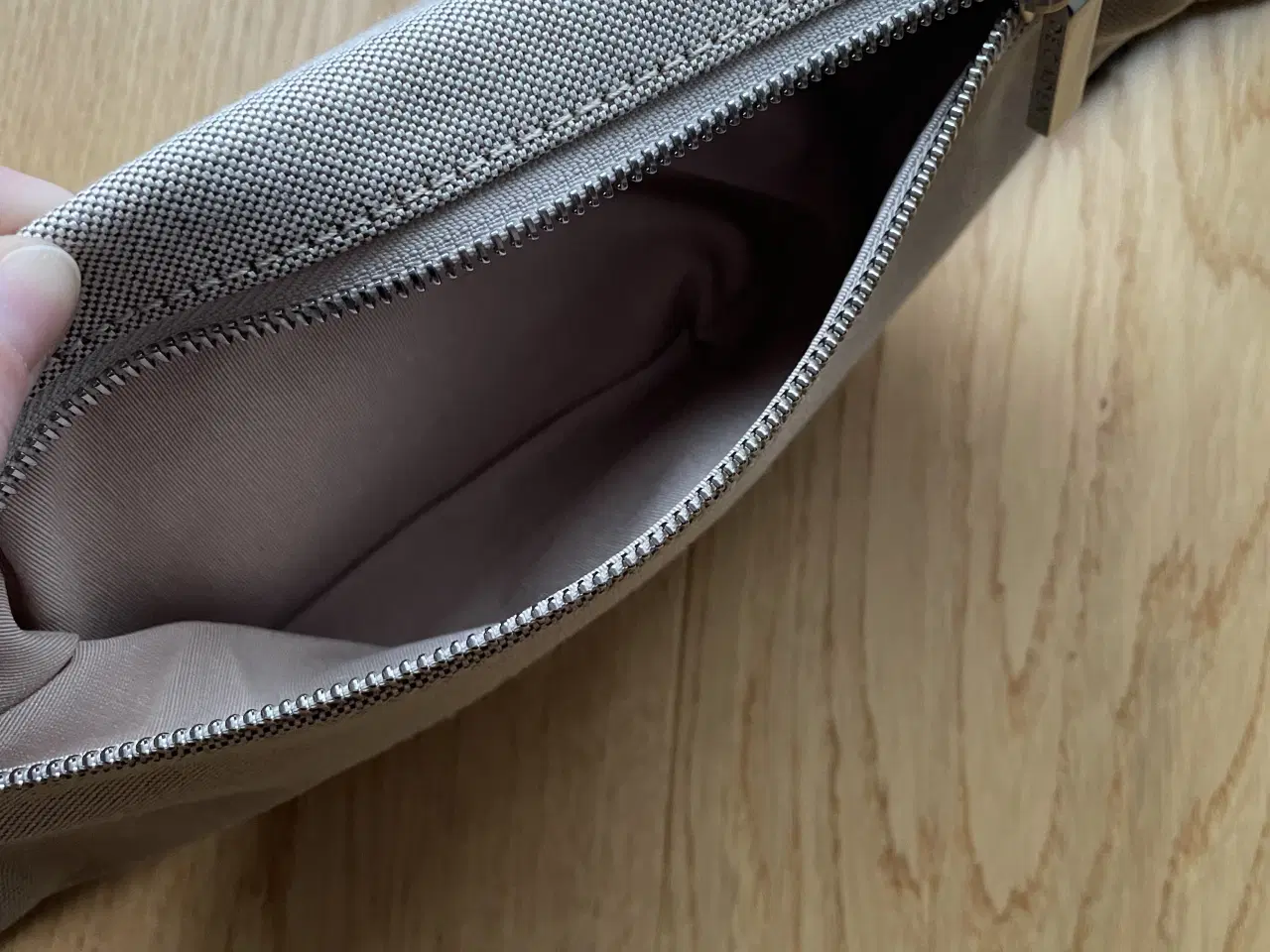 Billede 5 - Decadent bæltetaske