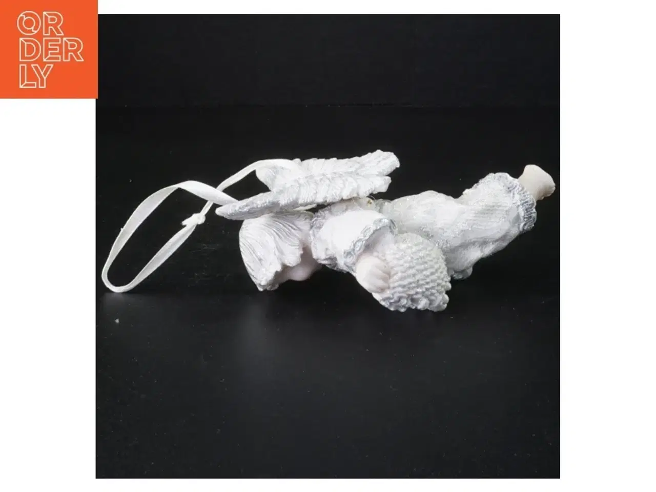 Billede 4 - Englefigur til ophæng (str. 16 x 12 x 7 cm)