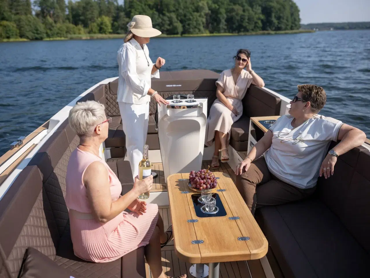 Billede 26 - Corsiva 800 Tender - 40 HK Yamaha/Udstyr