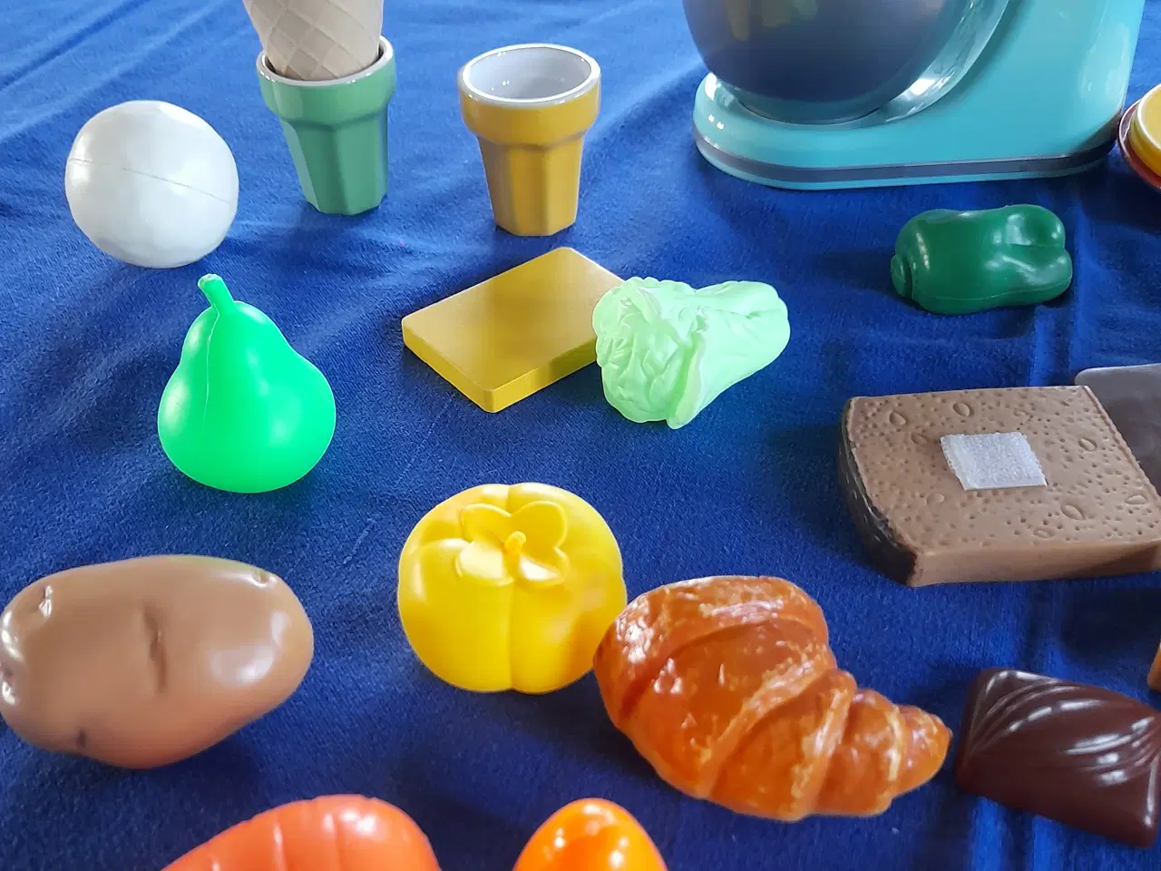 Billede 2 - Legemad, vælg mellem 3 sæt a 60 kr.