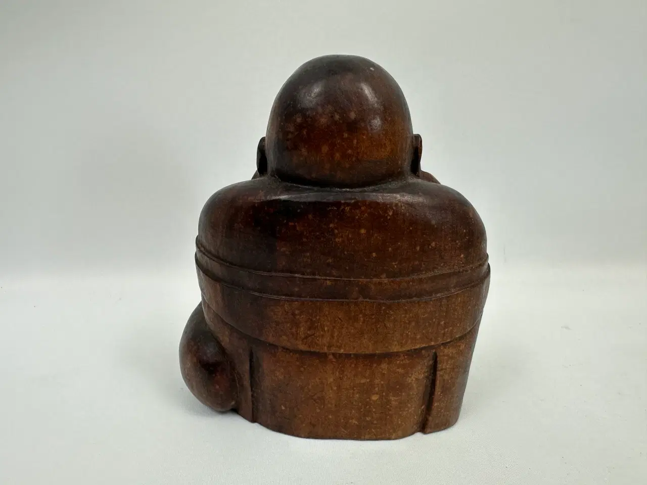 Billede 6 - Lille asiatisk Budda træfigur / træskulptur