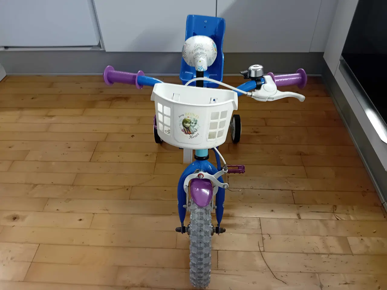 Billede 2 - Børnecykel mærket Frozen.