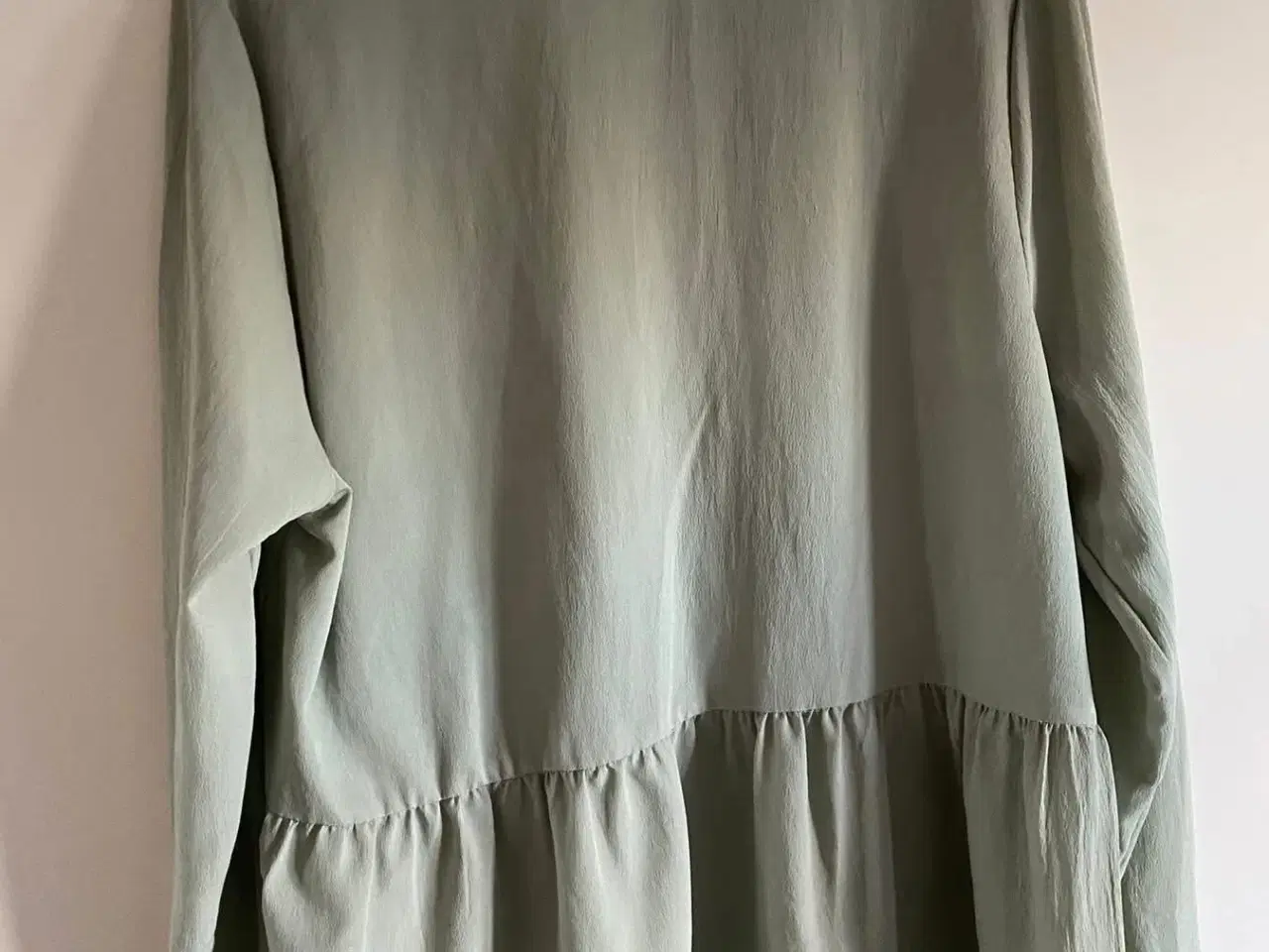 Billede 5 - Bluse str xl (42/44)