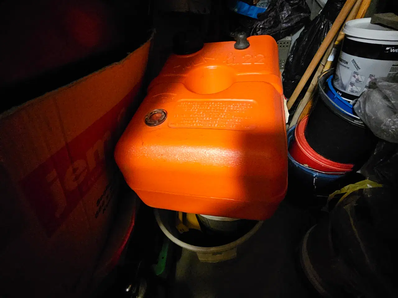 Billede 4 - Brændstoftank næsten ny