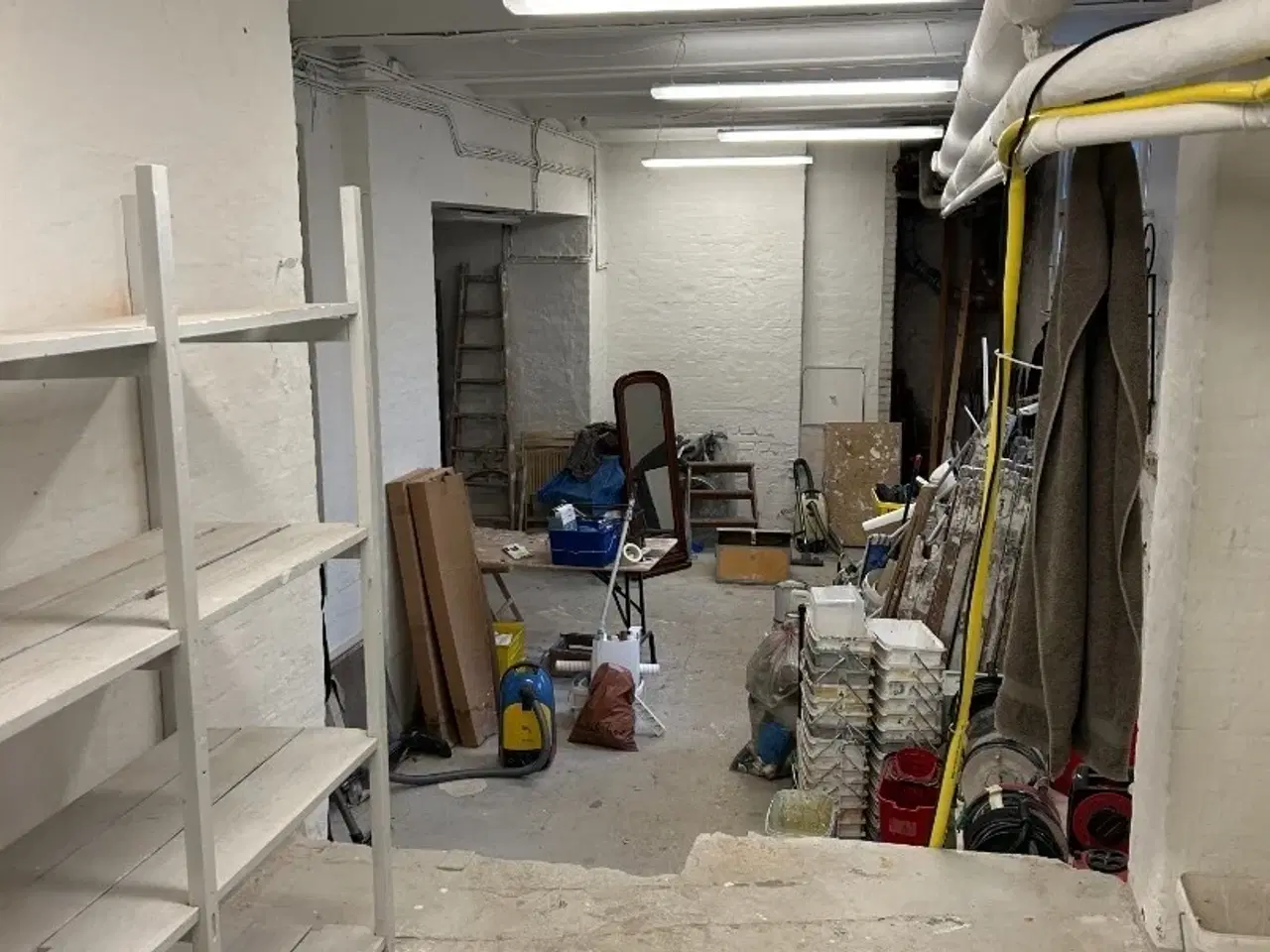 Billede 7 - Lagerrum udlejes på central beliggenhed