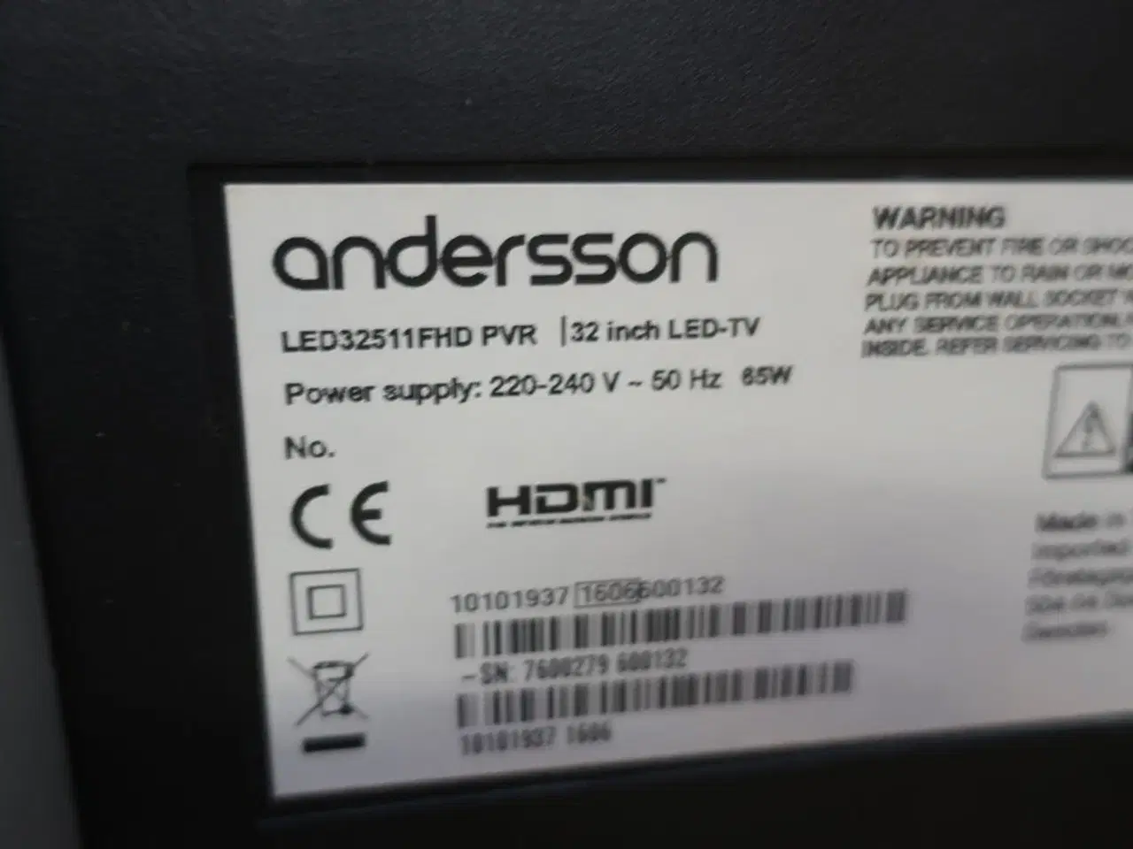 Billede 4 - Skærm, tastatur, radio m.m.