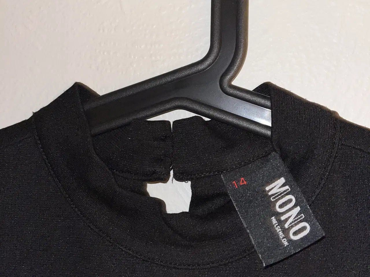 Billede 5 - MONO kjole uden ærmer i str. 14 år