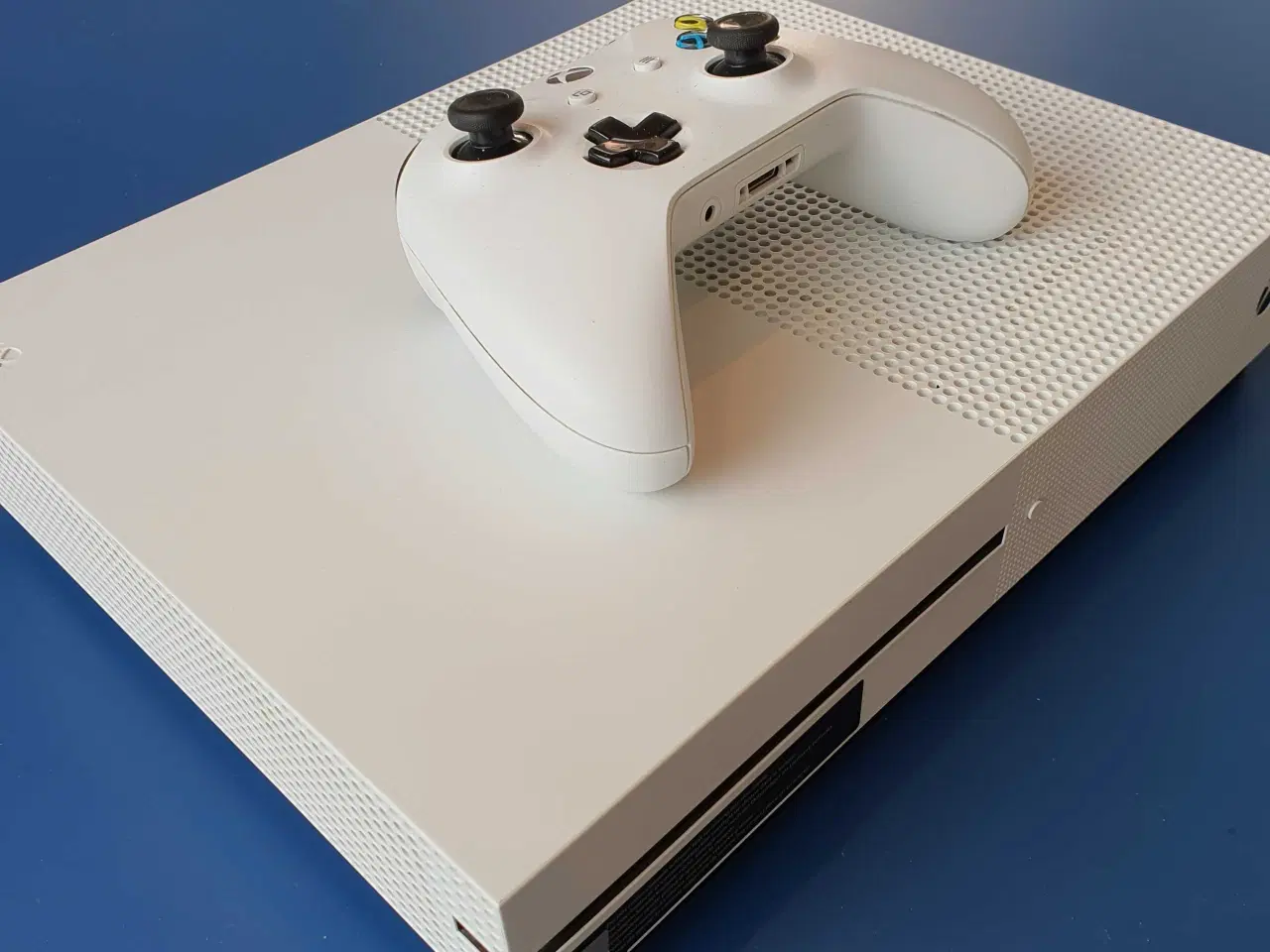 Billede 1 - Xbox One S med tilbehør 