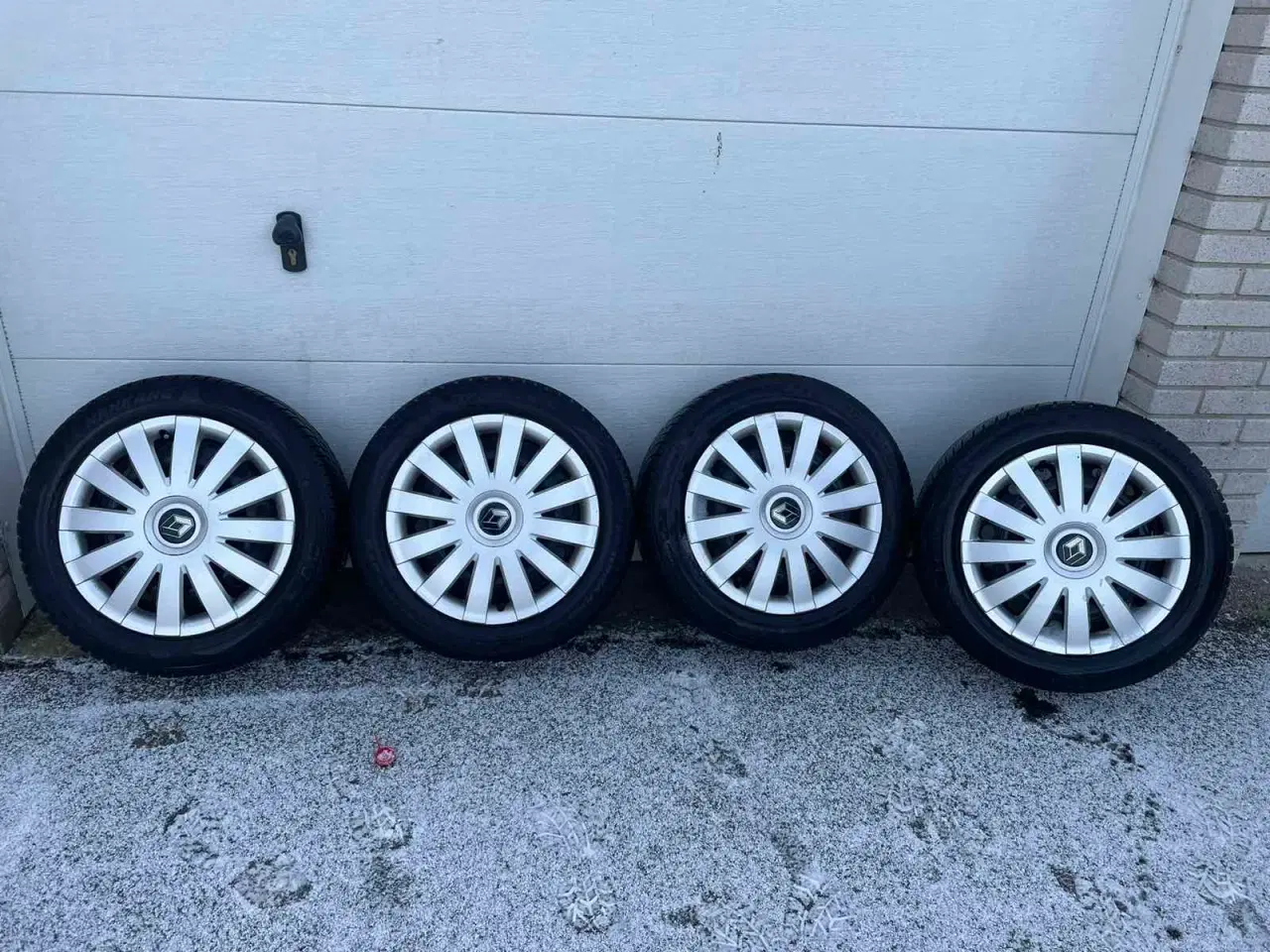 Billede 1 - 4 stk 16” originale renault vinterdæk med TPMS 