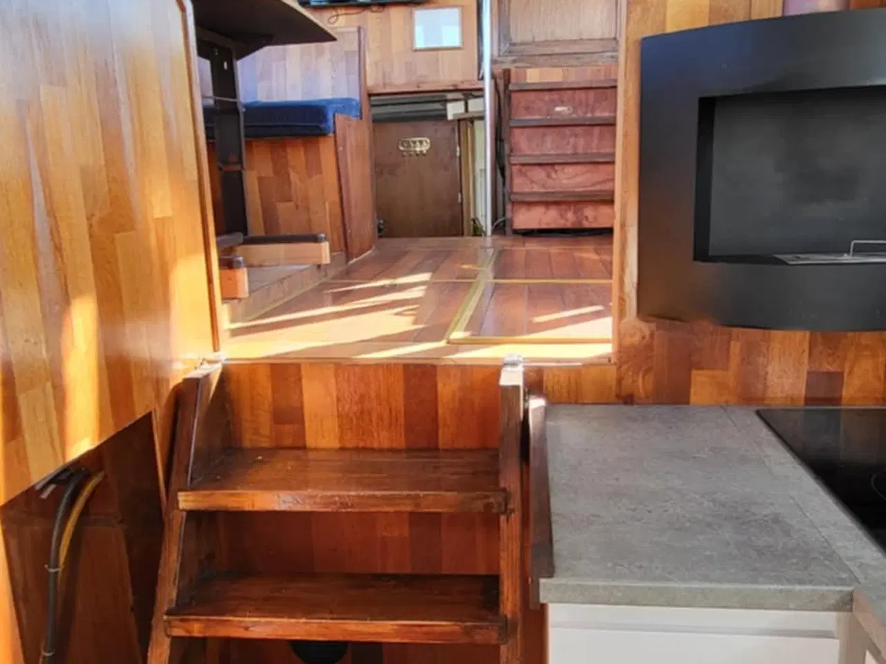 Billede 6 - motorbåd, sommerhus, bo båd, hyggebåd,