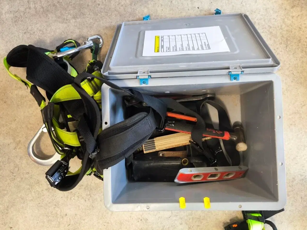 Billede 1 - Kasse m. sikringsgrej samt div.