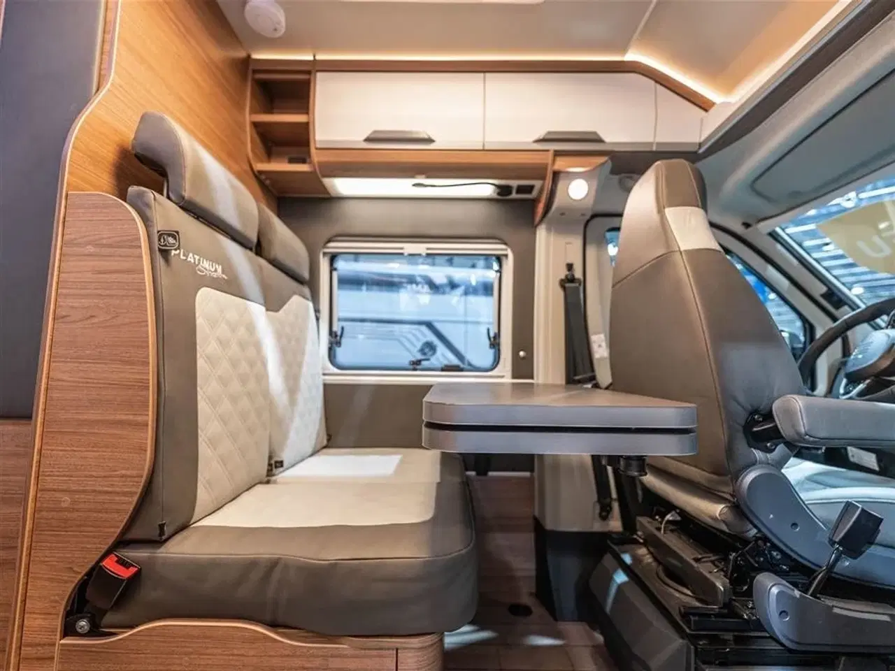 Billede 13 - 2026 - Knaus Boxlife 600 ME Platinum Selection   van under 6 meter med langsgående seng